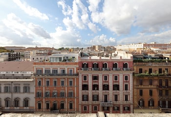 exe international palace