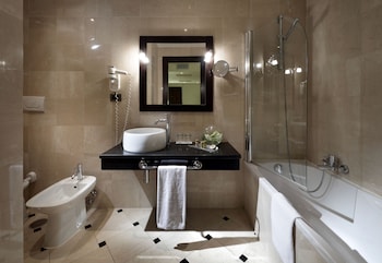 exe international palace