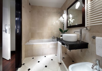 exe international palace