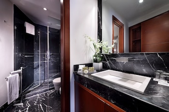 exe international palace