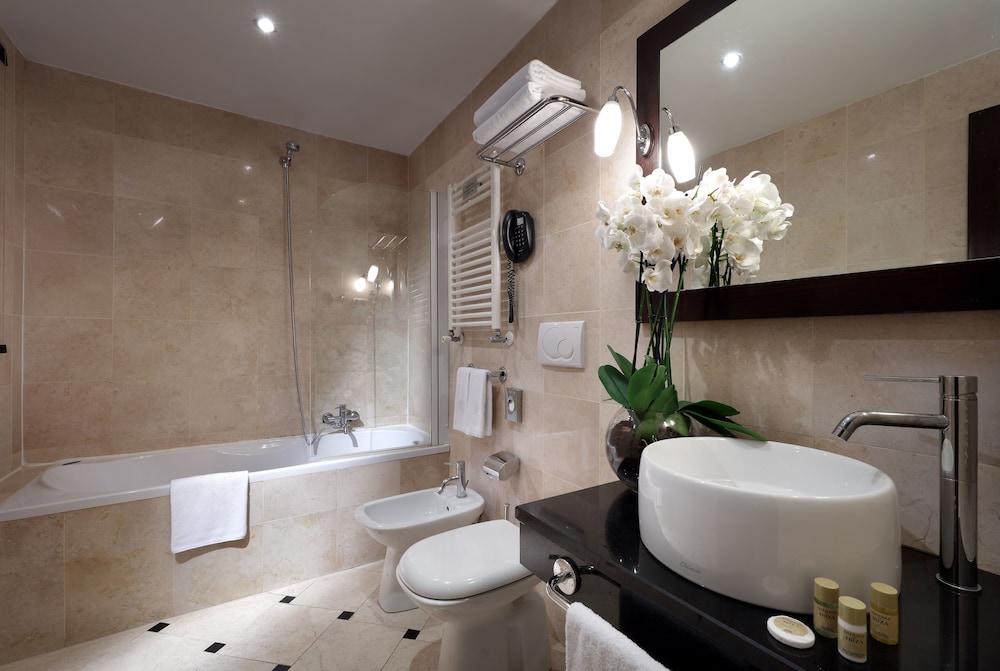 exe international palace