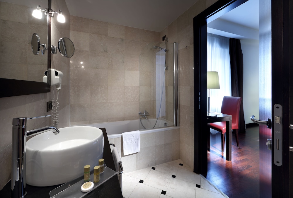 exe international palace