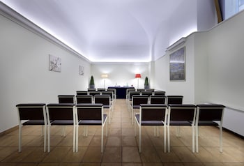 exe international palace