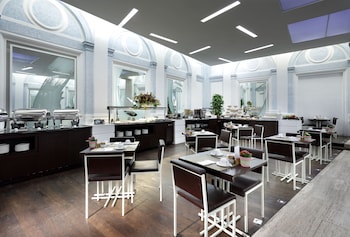 exe international palace