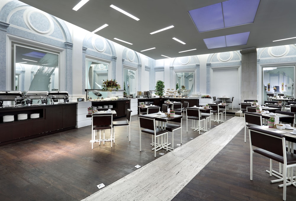 exe international palace