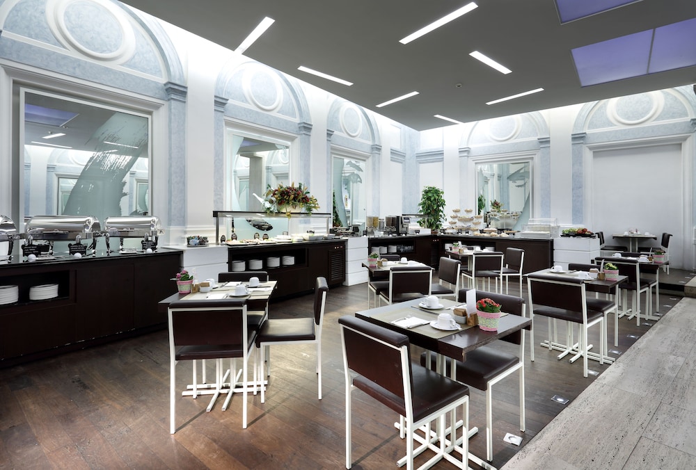 exe international palace