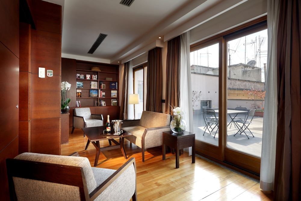 exe international palace