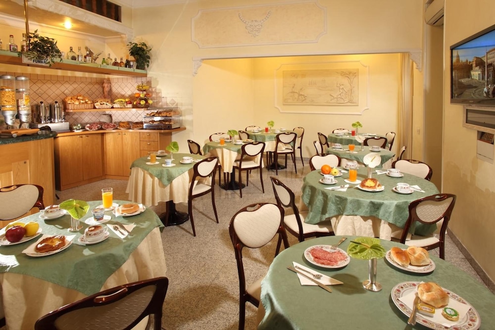 hotel dorica