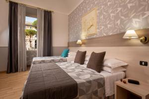 Hotel Dorica,Piazza Della Repubblica>>Lazio,3 star