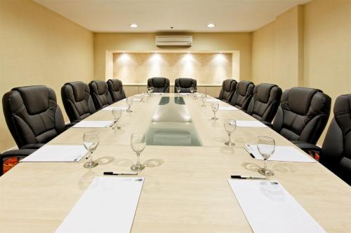 holiday inn express rosario by ihg