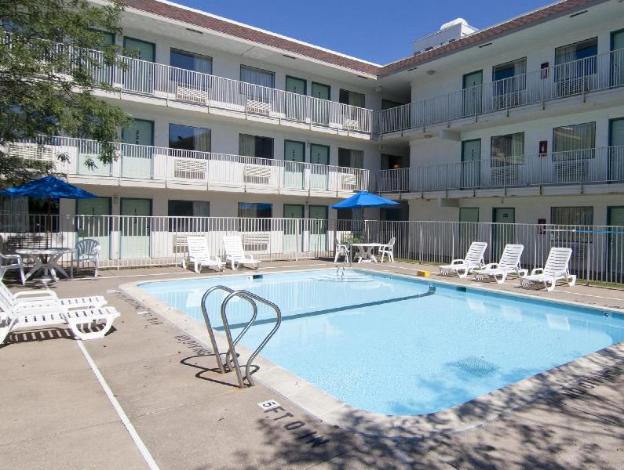 motel 6 roseville mn minneapolis north