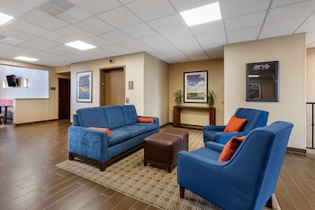 comfort inn aikens center