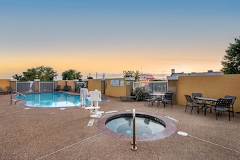 Best Western Plus Mckinney Inn & Suites,Fairview>>Dallas,3 star