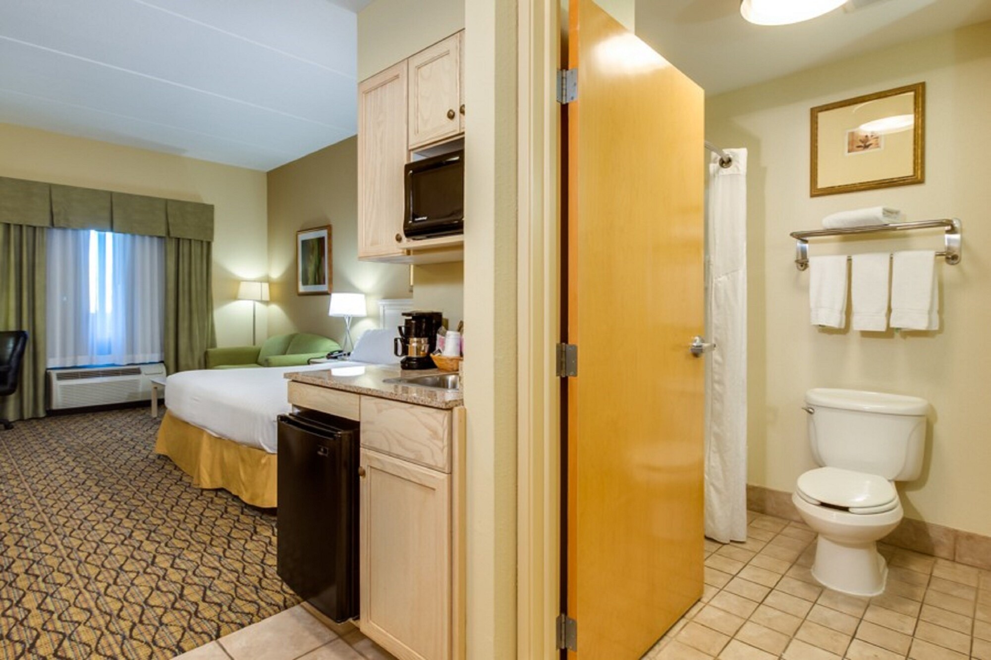 holiday inn express hotel and suites memphis southwind by ihg