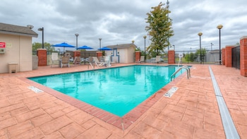 Holiday Inn Express Hotel & Suites Memphis Southwind By Ihg,Germantown>>Downtown Memphis,3 star