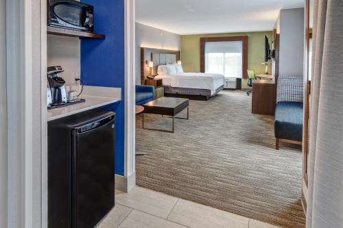 holiday inn express hotel and suites memphis southwind by ihg