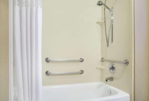 hampton inn by hilton merrillville