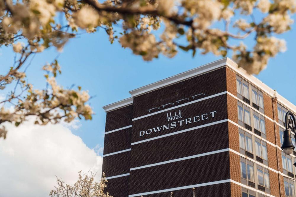 hotel downstreet ascend hotel collection