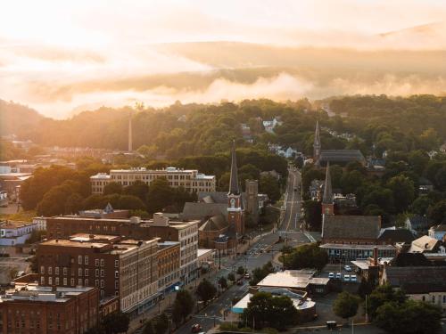 hotel downstreet ascend hotel collection