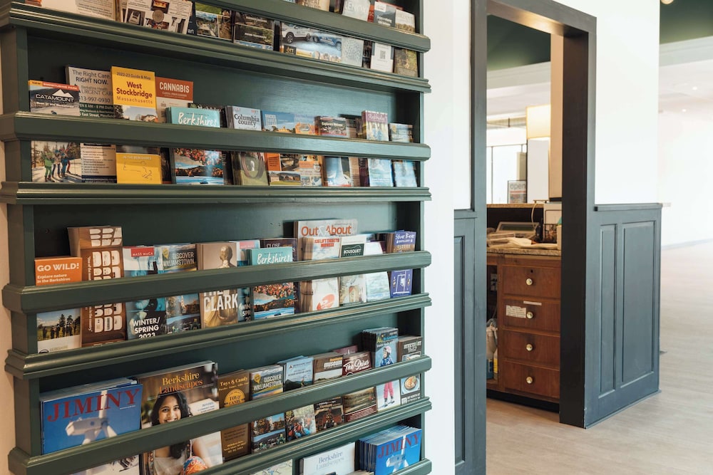 hotel downstreet ascend hotel collection