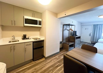 north vancouver hotel