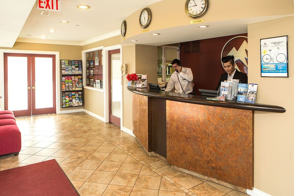 north vancouver hotel