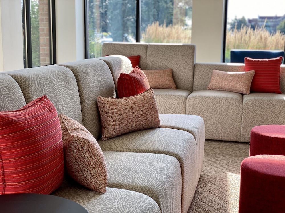 hilton garden inn oconomowoc