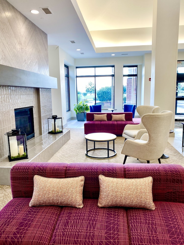 hilton garden inn oconomowoc