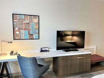 hilton garden inn oconomowoc