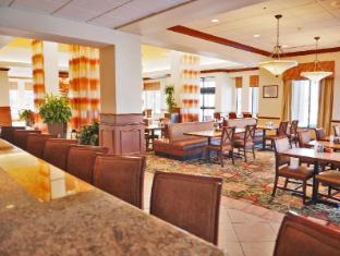 hilton garden inn oconomowoc