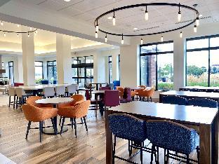 hilton garden inn oconomowoc