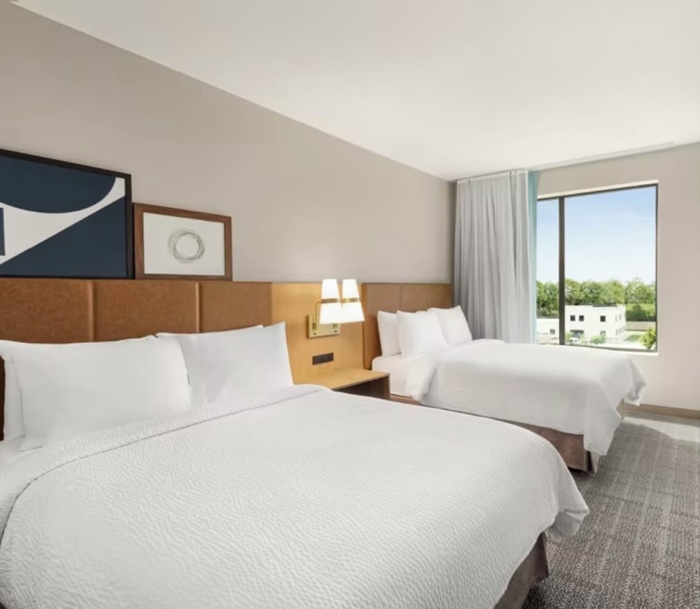 staybridge suites milwaukee west oconomowoc by ihg