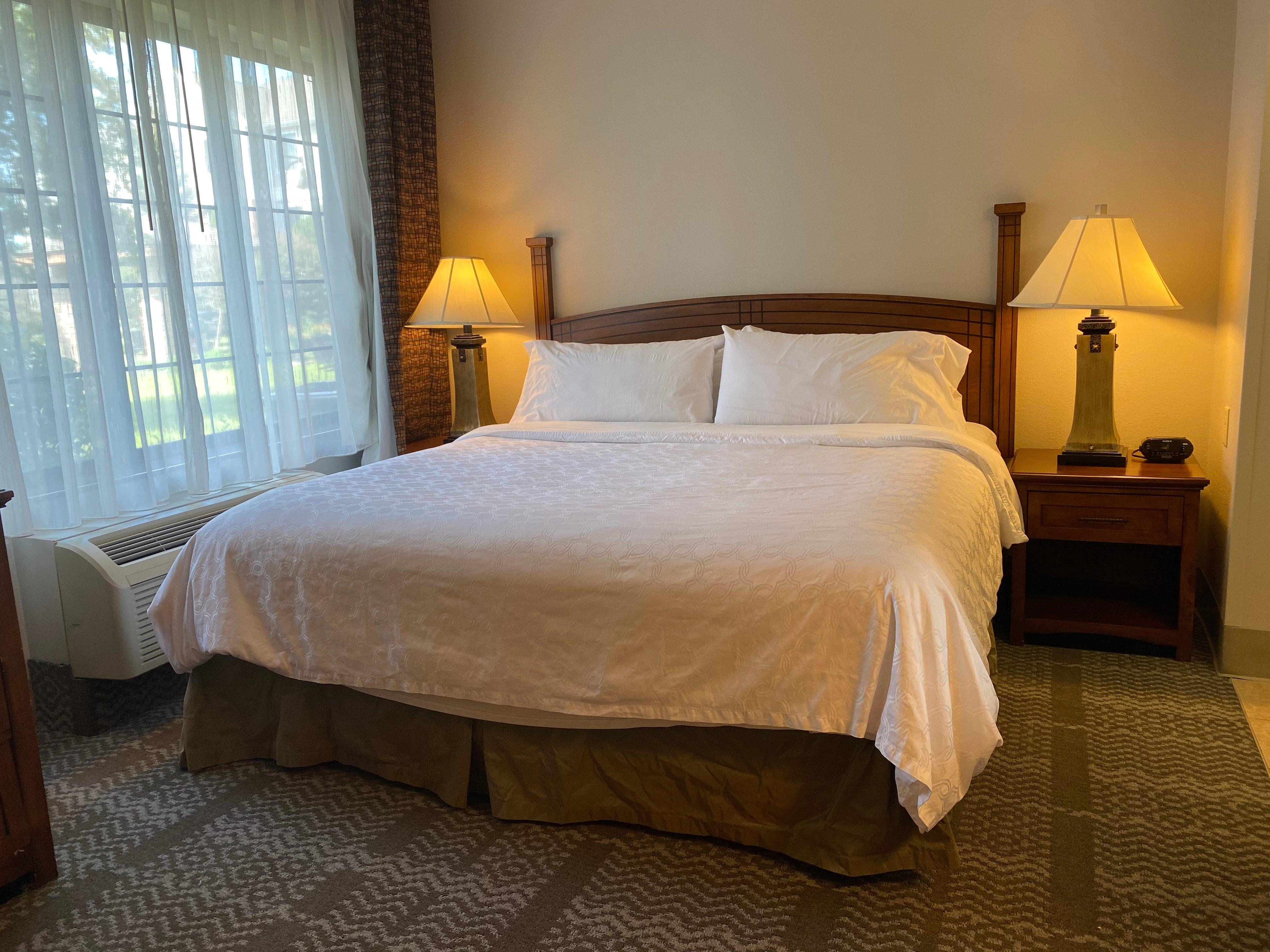 staybridge suites milwaukee west oconomowoc by ihg