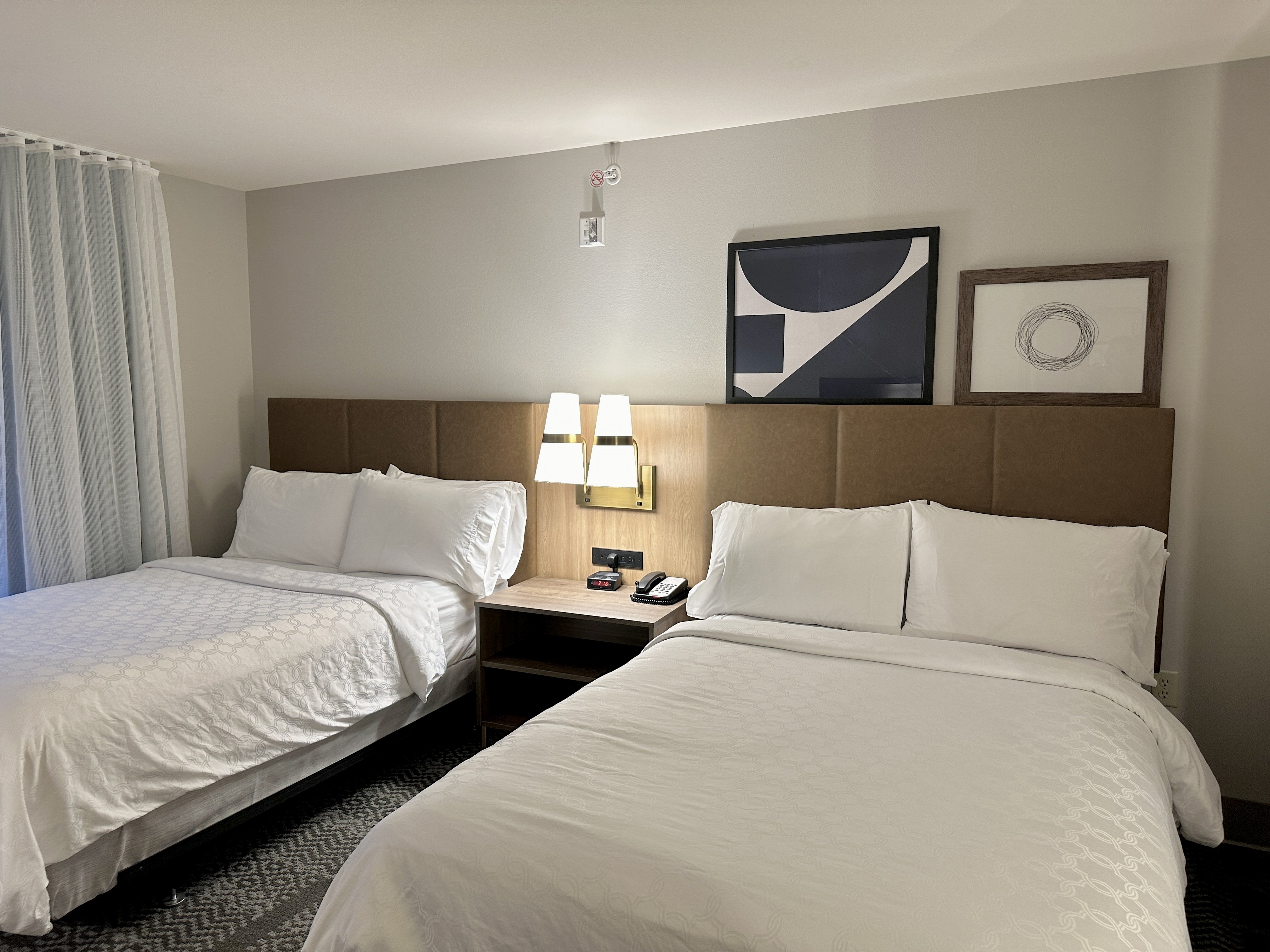 staybridge suites milwaukee west oconomowoc by ihg