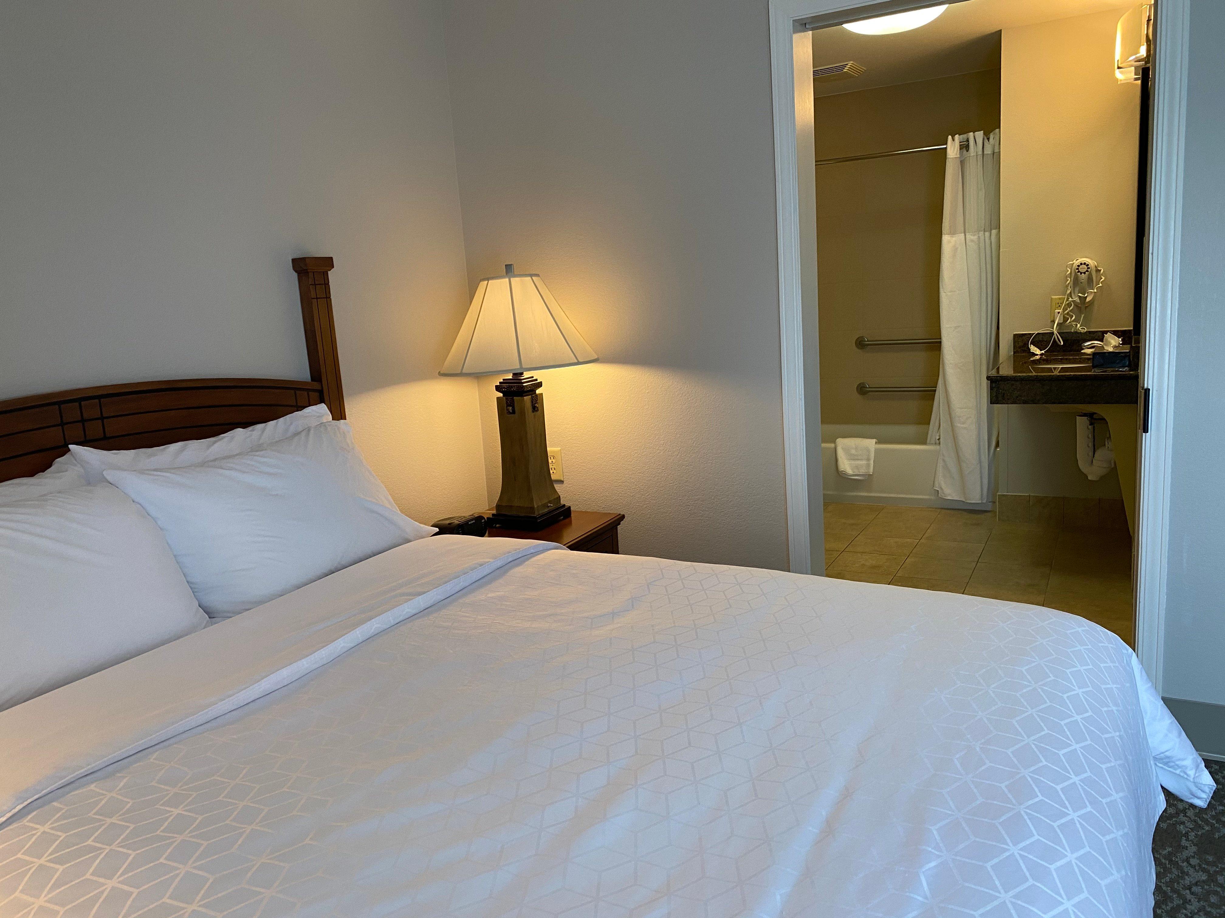 staybridge suites milwaukee west oconomowoc by ihg