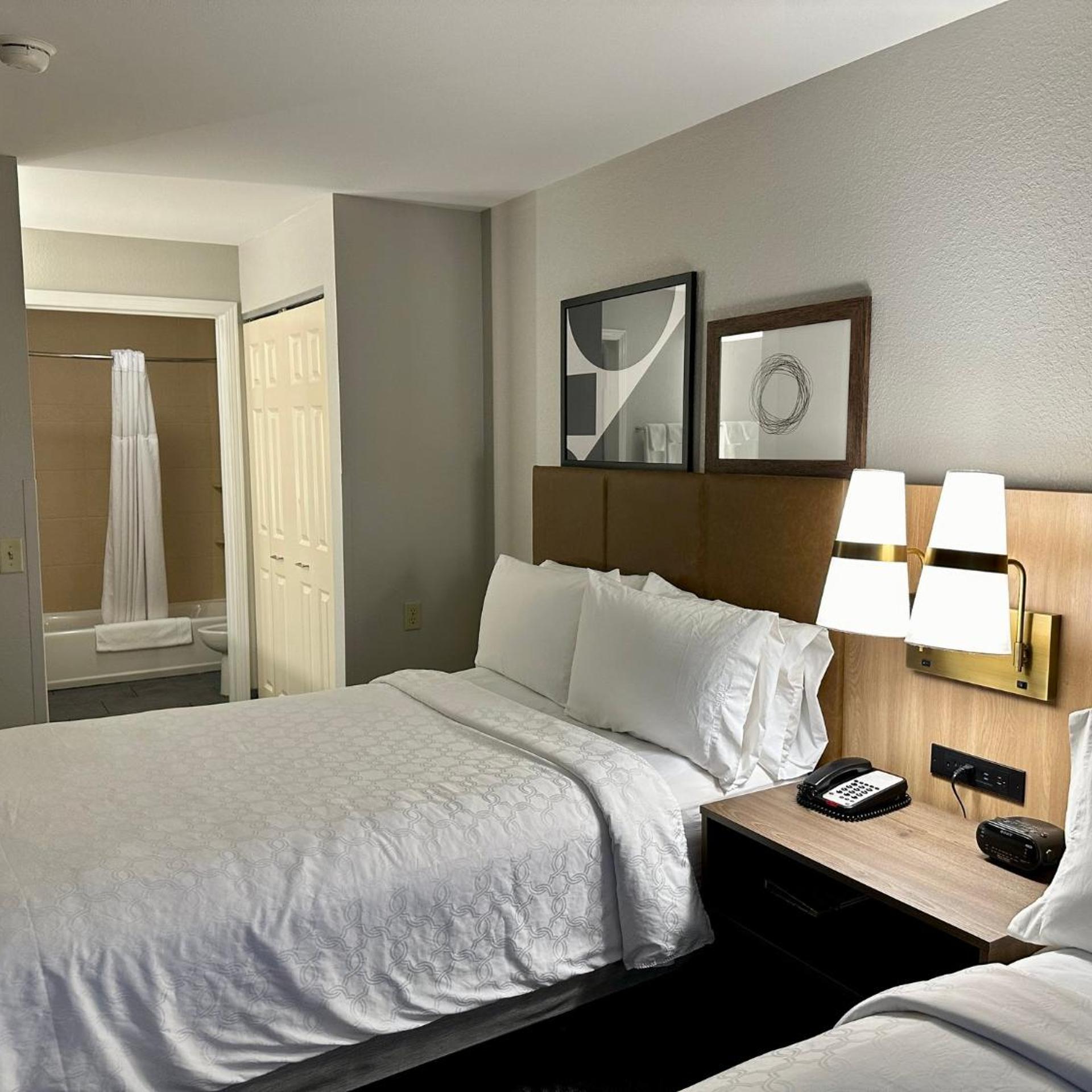 staybridge suites milwaukee west oconomowoc by ihg