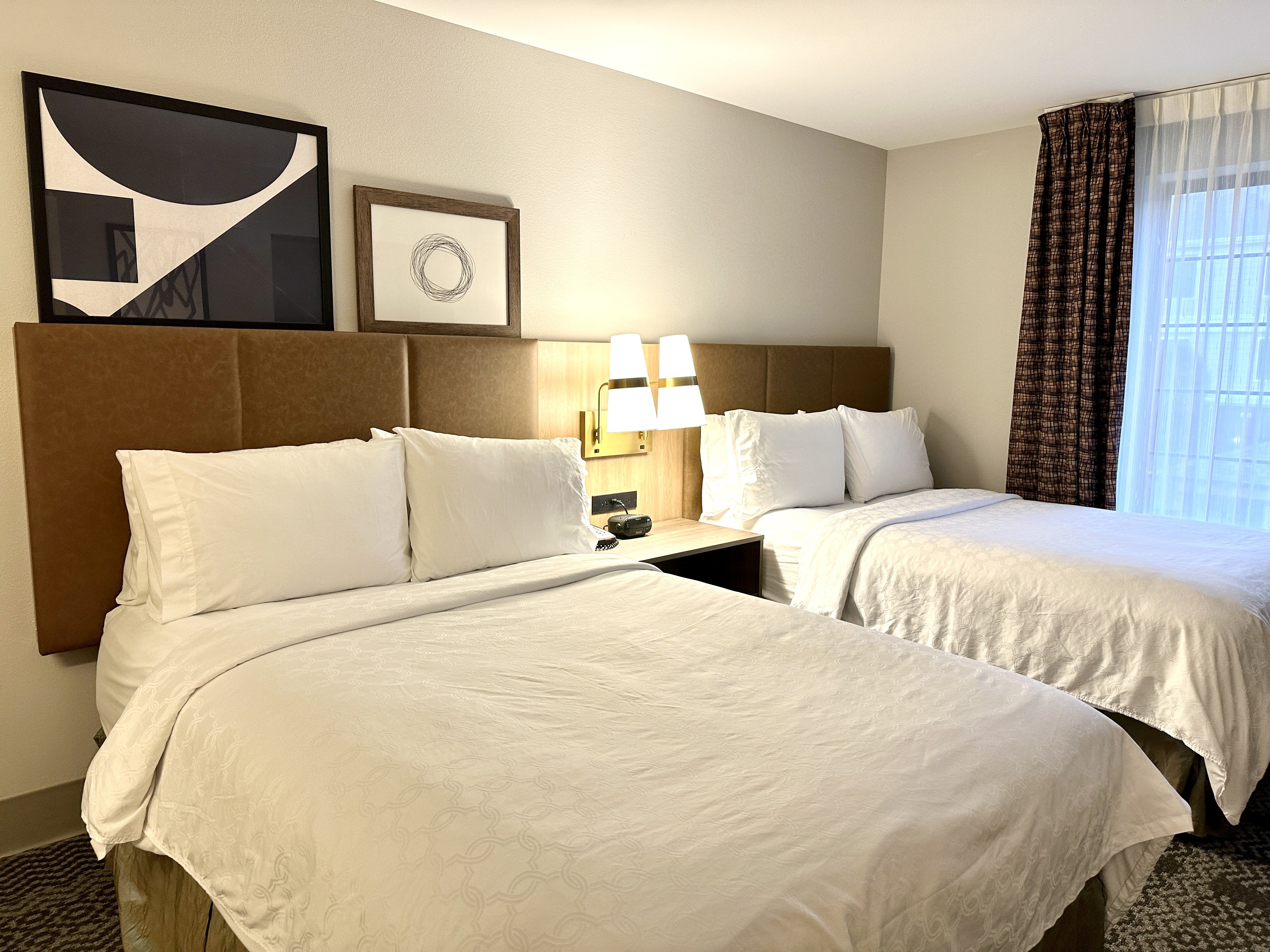 staybridge suites milwaukee west oconomowoc by ihg