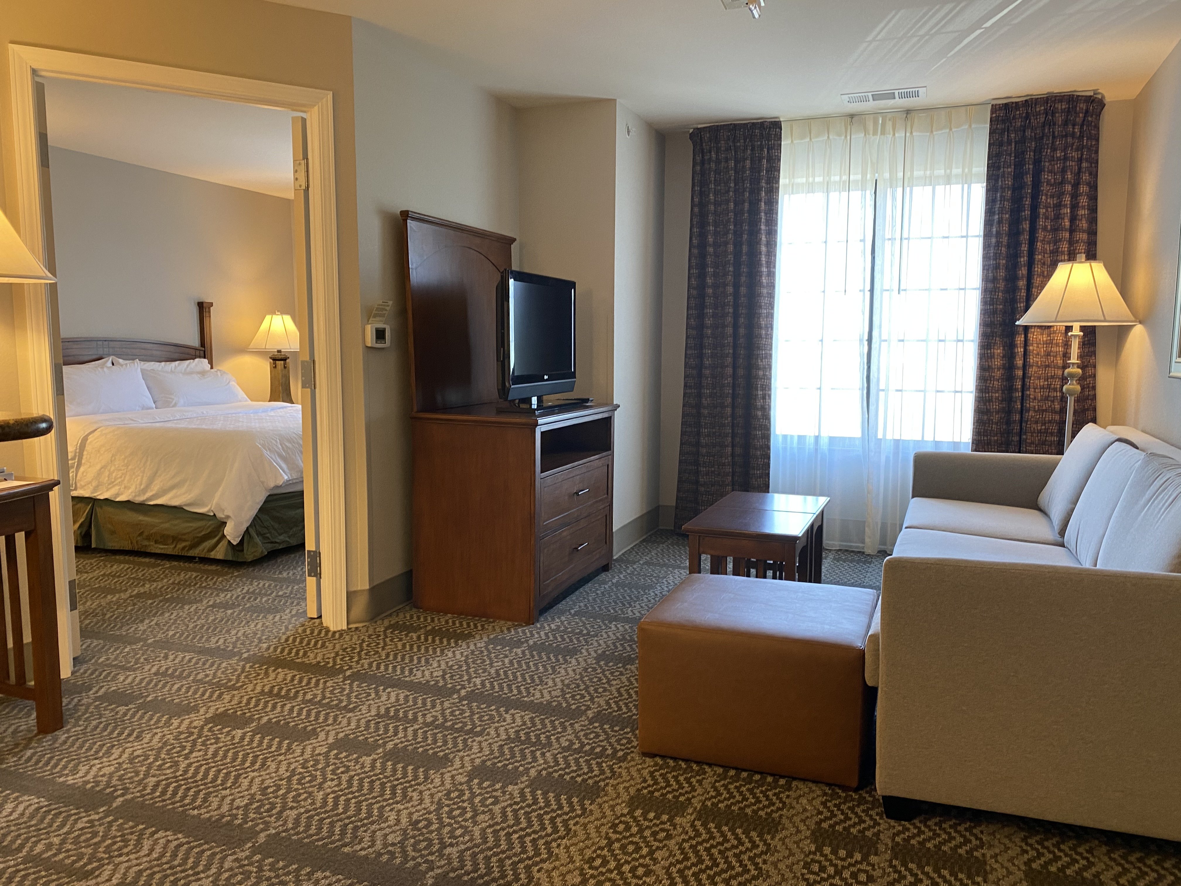 staybridge suites milwaukee west oconomowoc by ihg