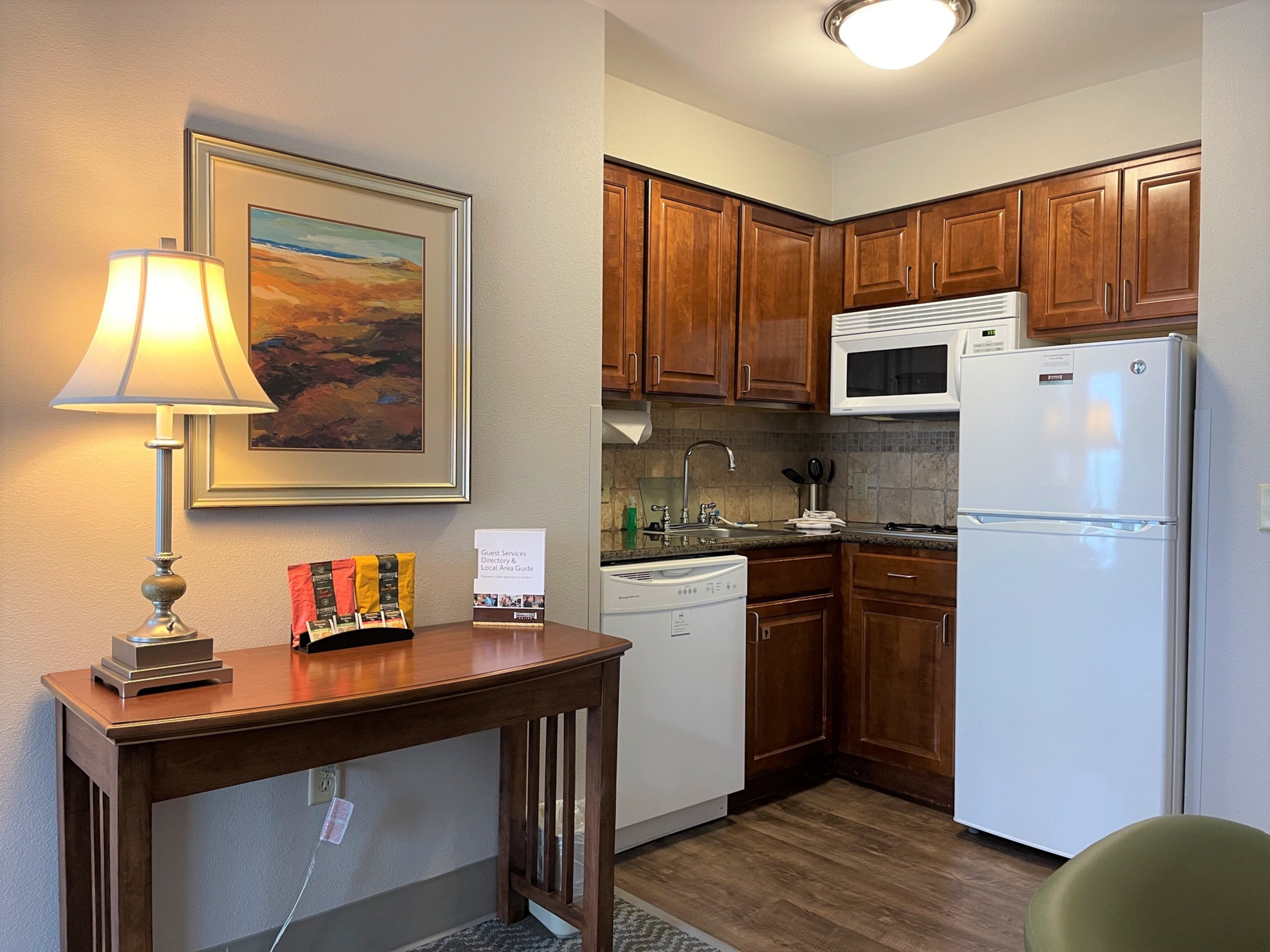 staybridge suites milwaukee west oconomowoc by ihg