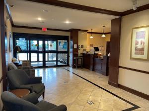 staybridge suites milwaukee west oconomowoc by ihg
