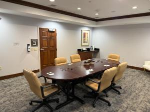 staybridge suites milwaukee west oconomowoc by ihg