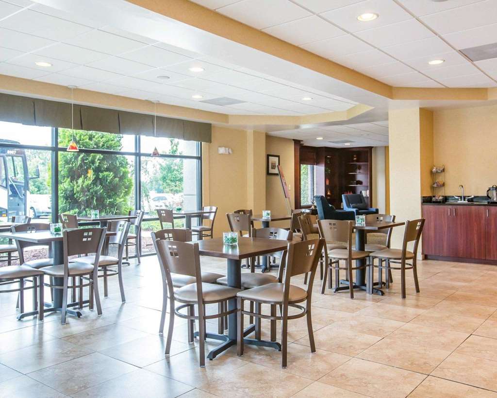 comfort suites atlanta airport