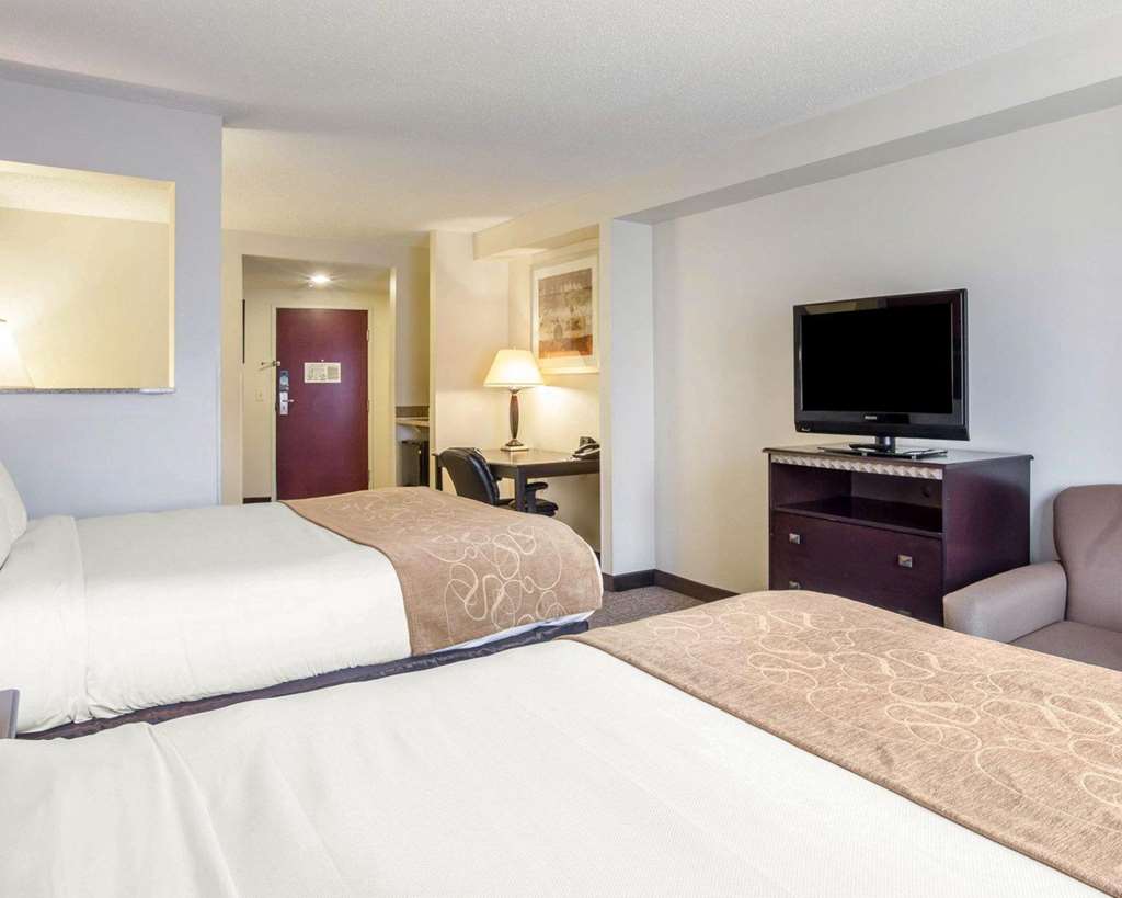 comfort suites atlanta airport