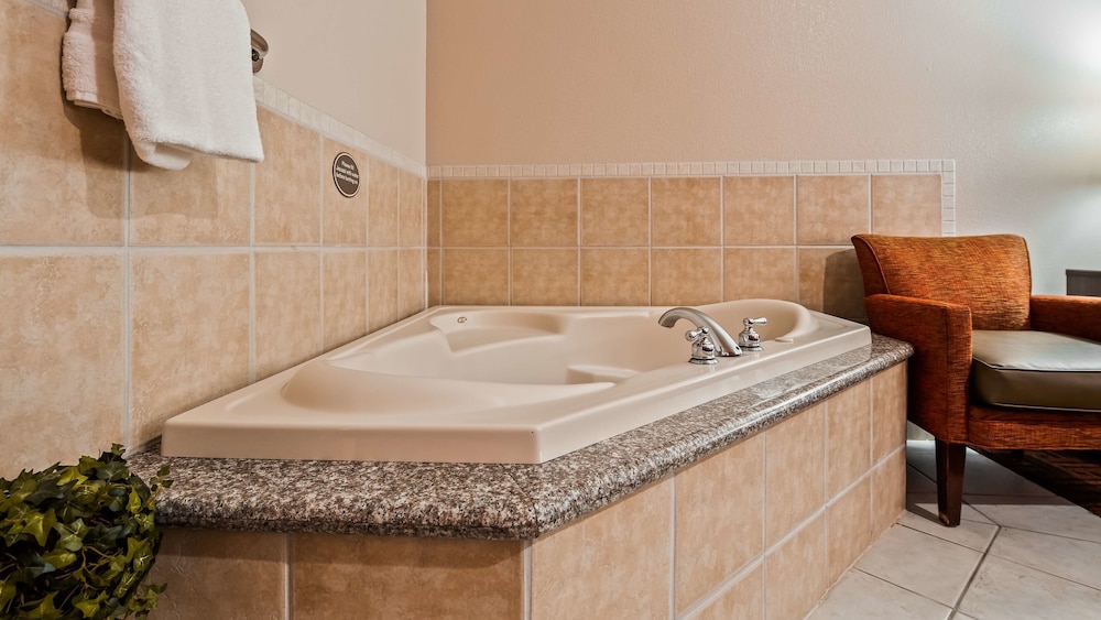 best western plus memorial inn and suites