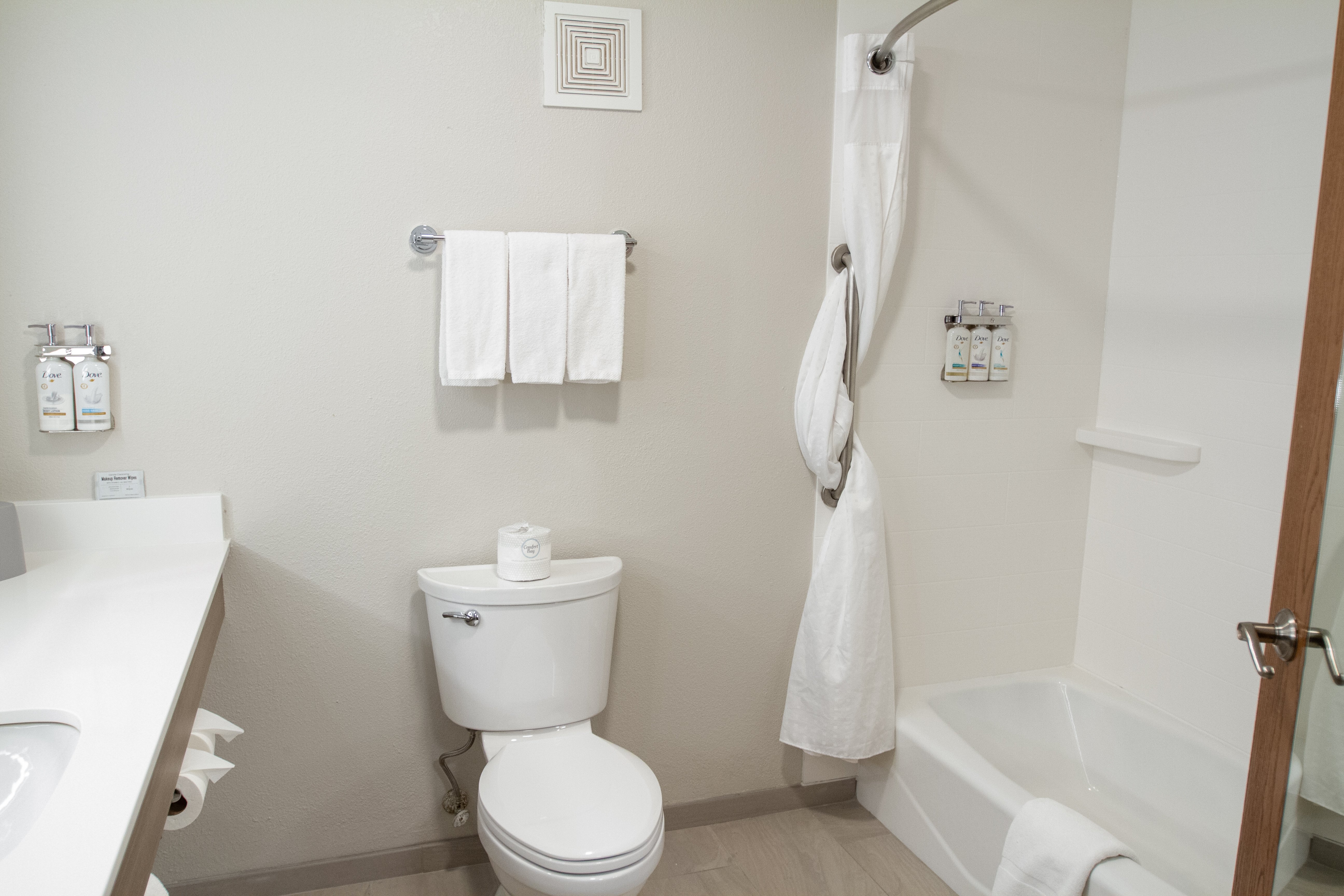holiday inn express oneill by ihg