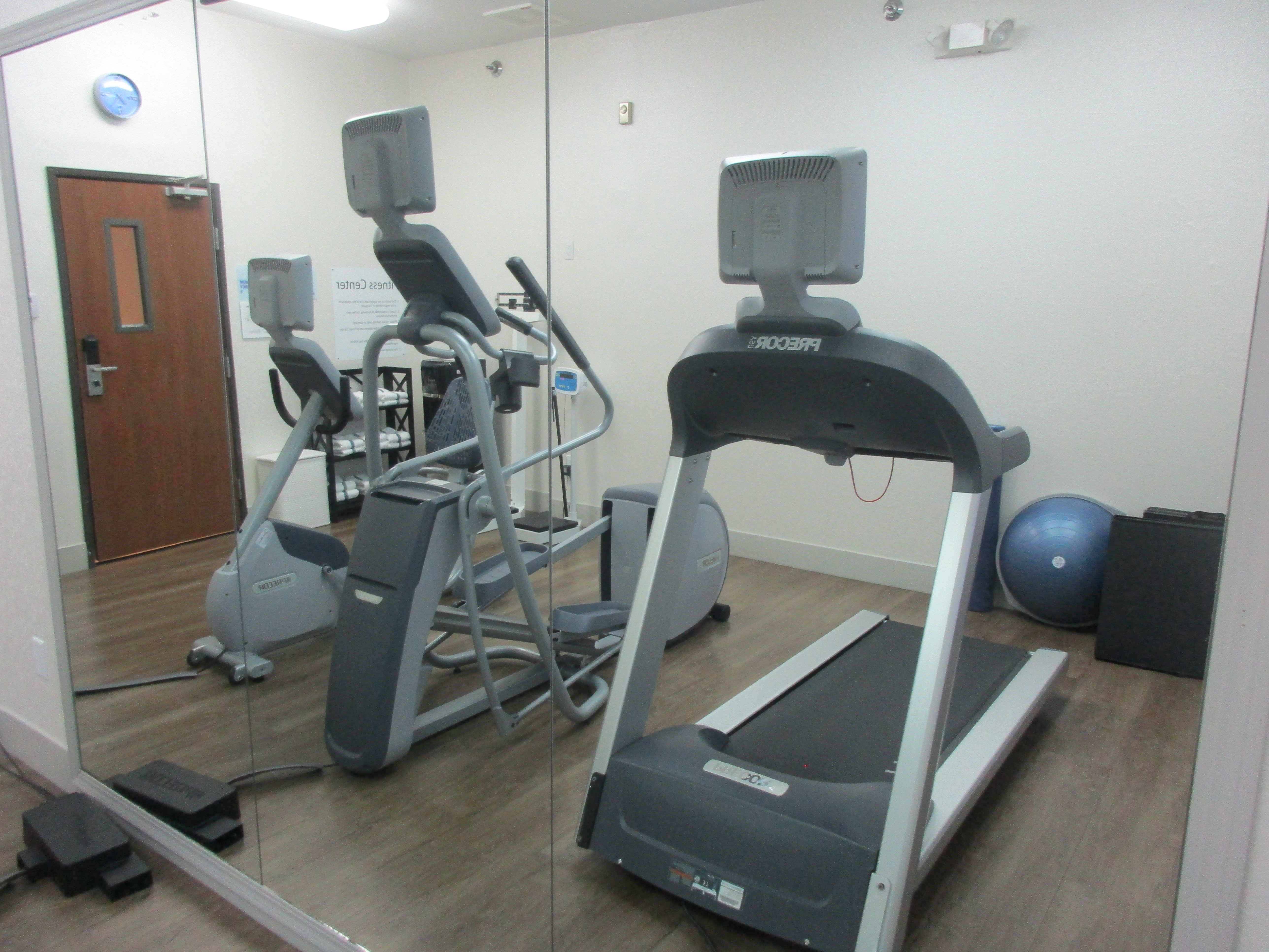 holiday inn express oneill by ihg