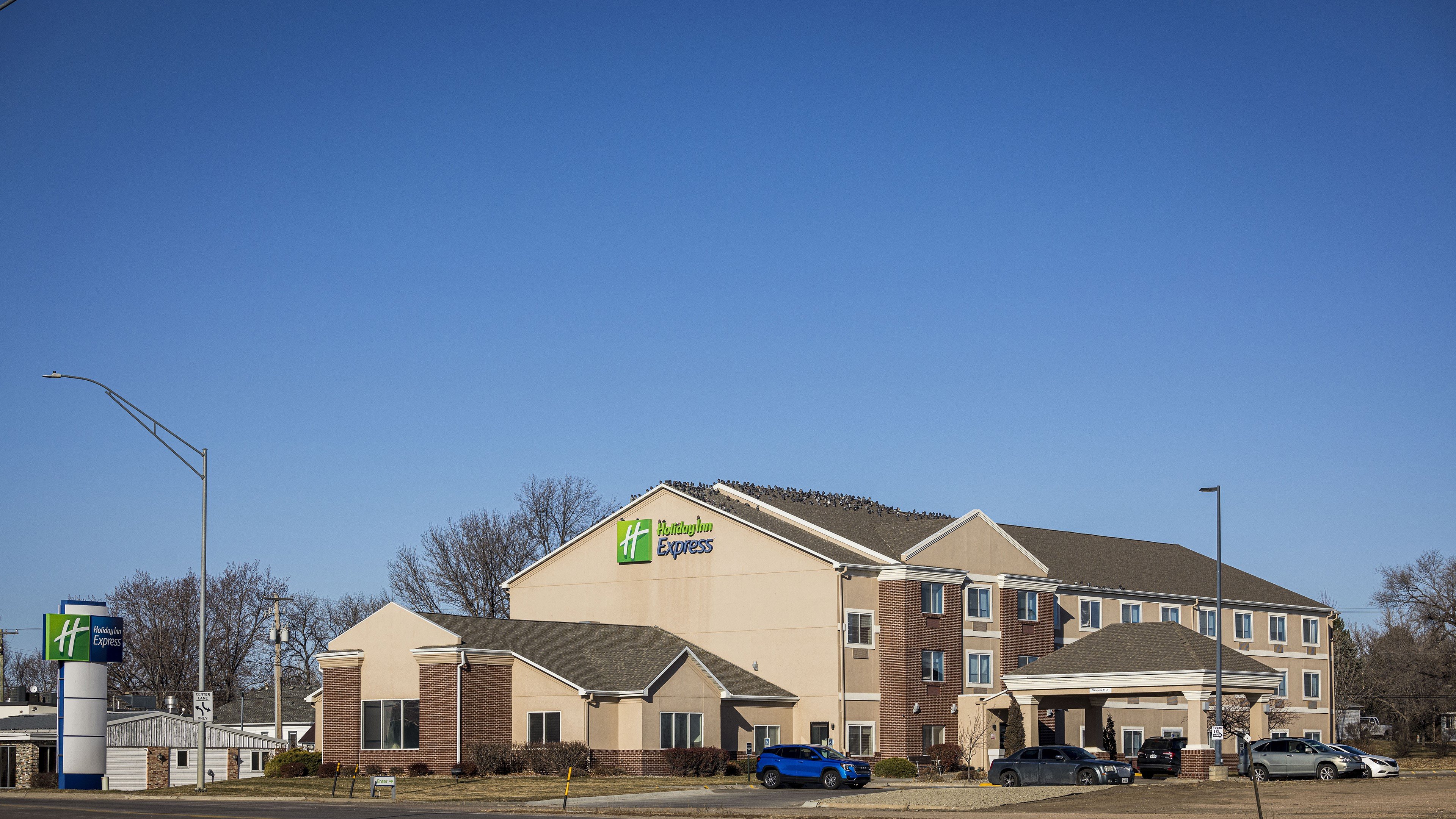 holiday inn express oneill by ihg