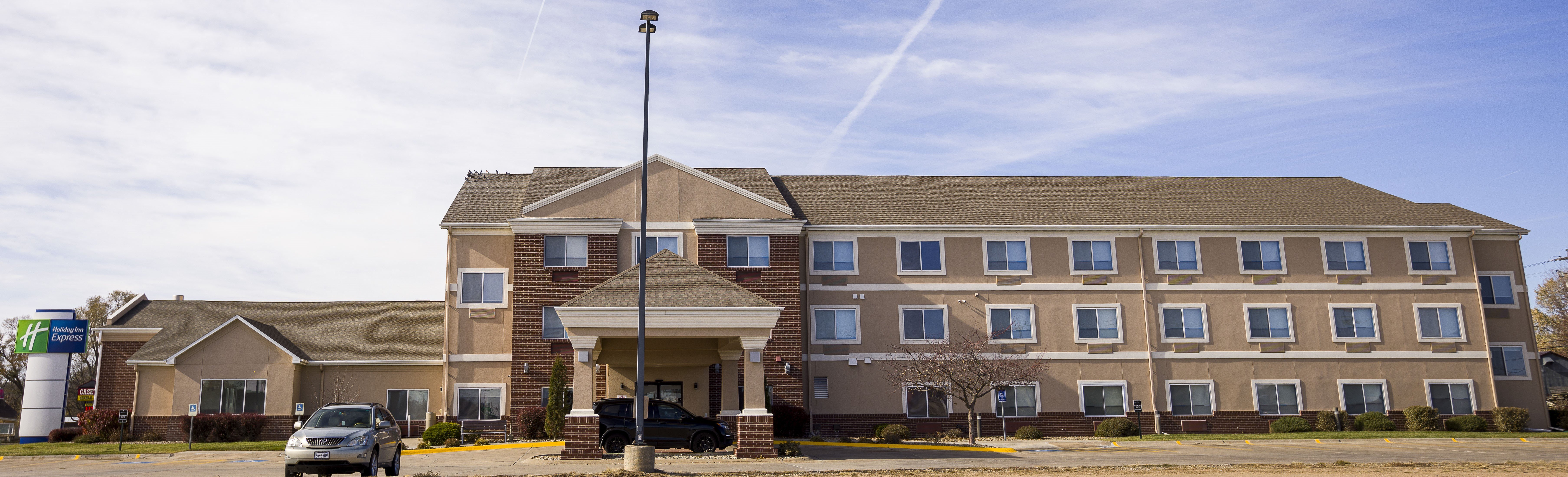 holiday inn express oneill by ihg