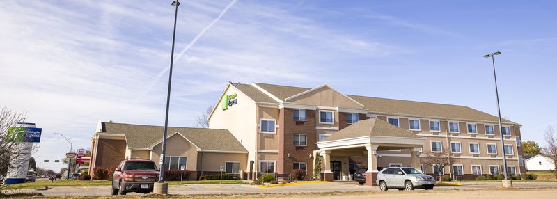holiday inn express oneill by ihg