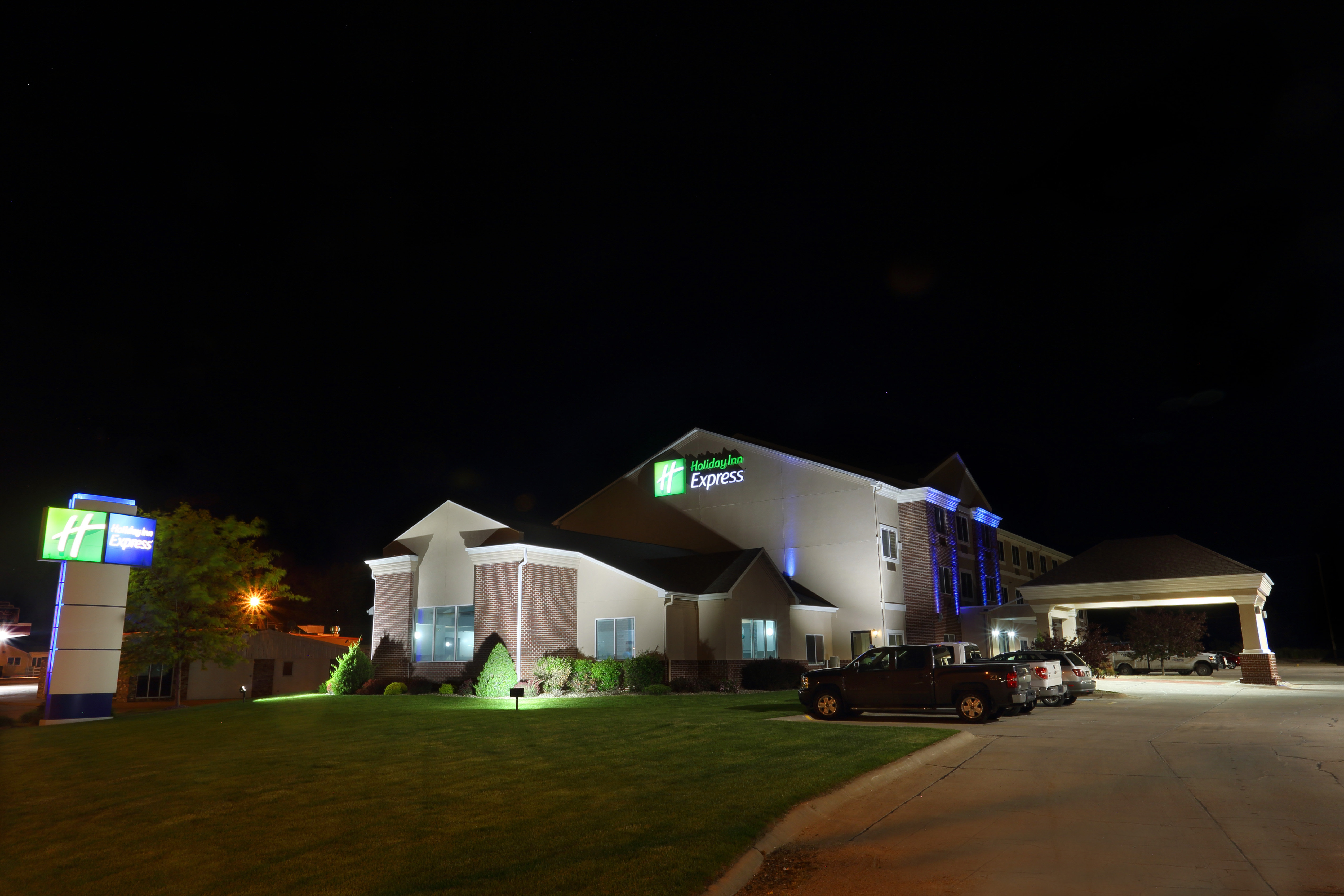 holiday inn express oneill by ihg